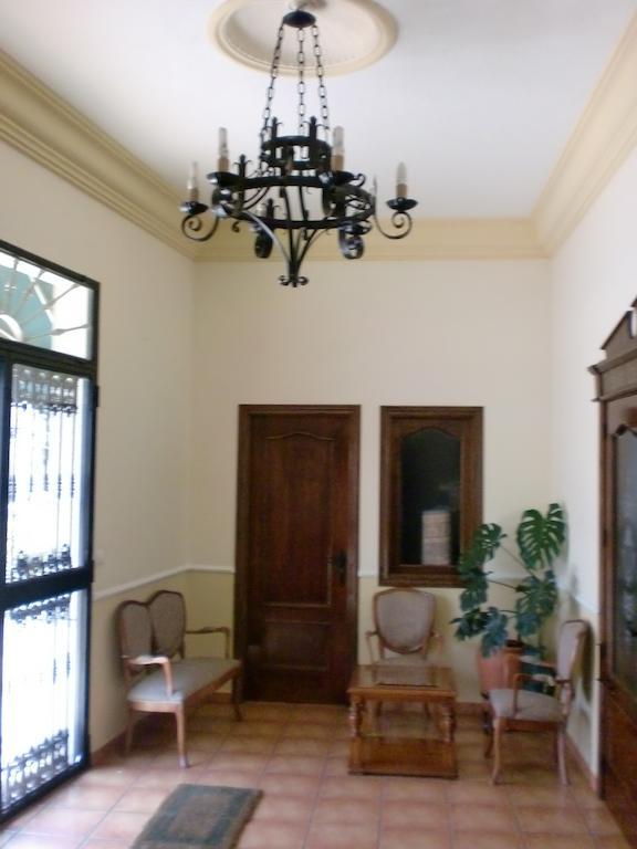 Hostal Las Tres Jotas Алькарасехос Экстерьер фото