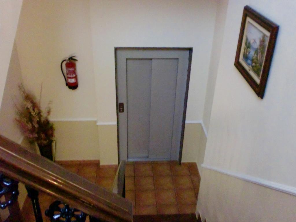 Hostal Las Tres Jotas Алькарасехос Экстерьер фото